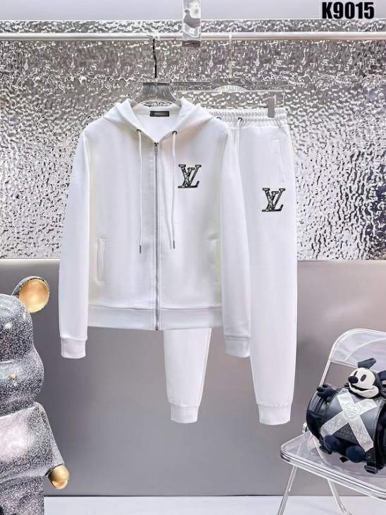 Picture of LV Sweater Suits _SKULVM-5XLkdtr4541079